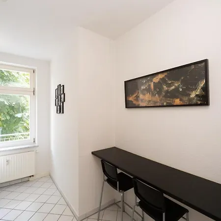 L.e. Apartment *